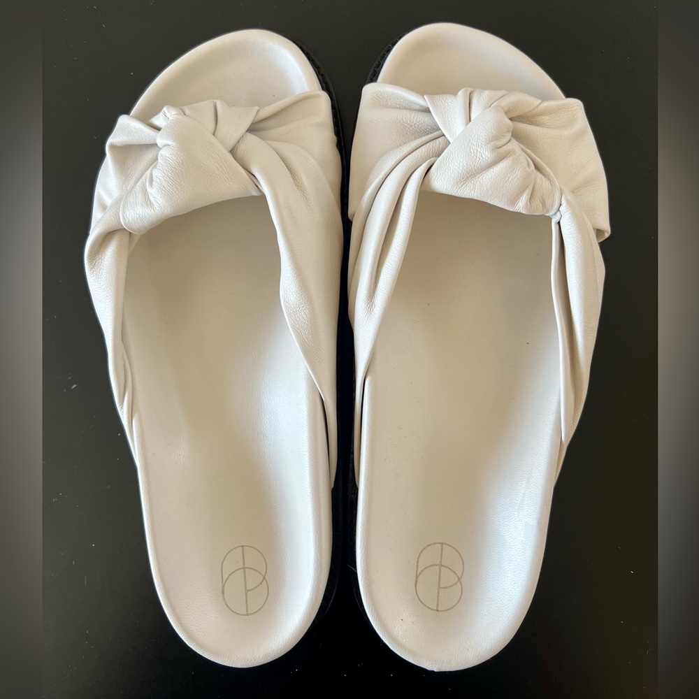Porte & Paire Knotted Leather Slides - Pearl